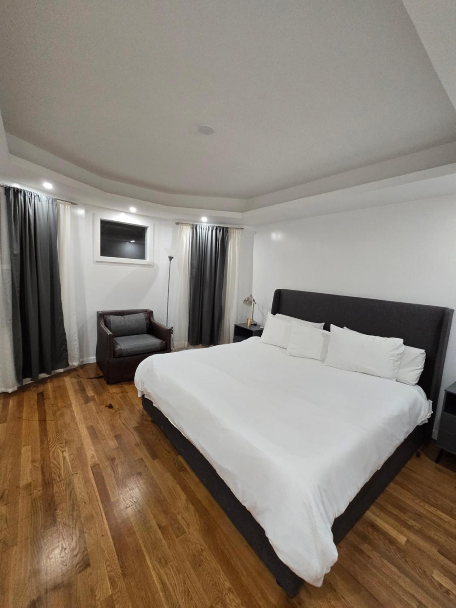 Beautiful Boston Bedroom - New Renovation Exteriör bild