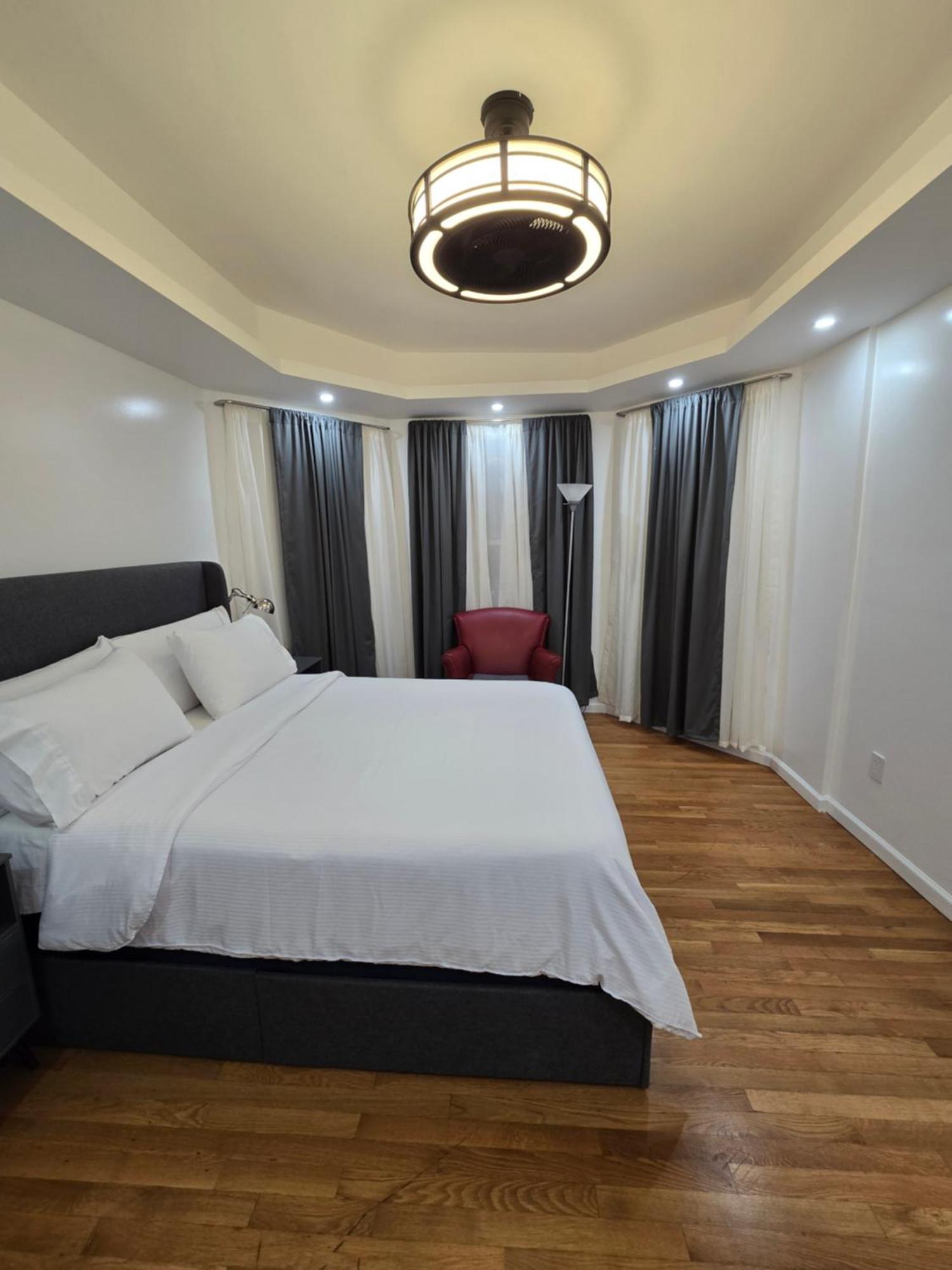 Beautiful Boston Bedroom - New Renovation Exteriör bild