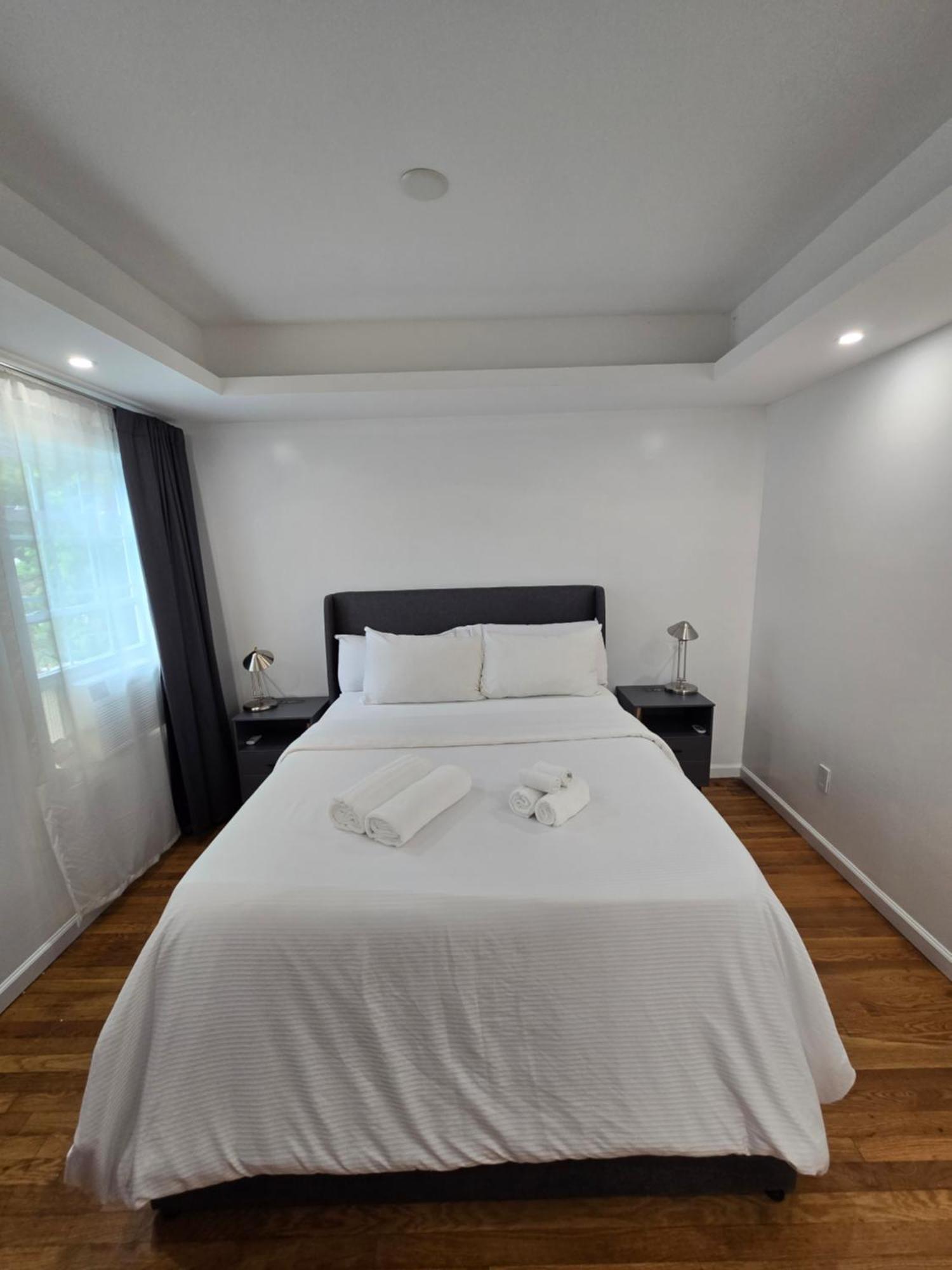 Beautiful Boston Bedroom - New Renovation Exteriör bild
